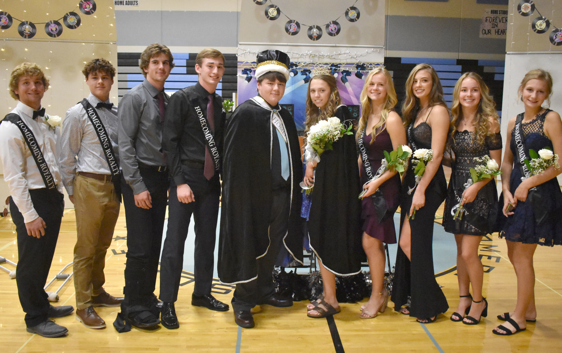 homecoming full court.jpg